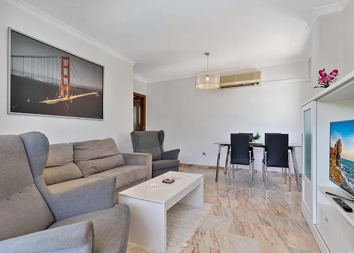 Solana Hispanidad Apartment